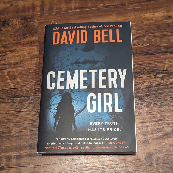 Barnes & Noble Other - Barnes & Noble Cemetery Girl